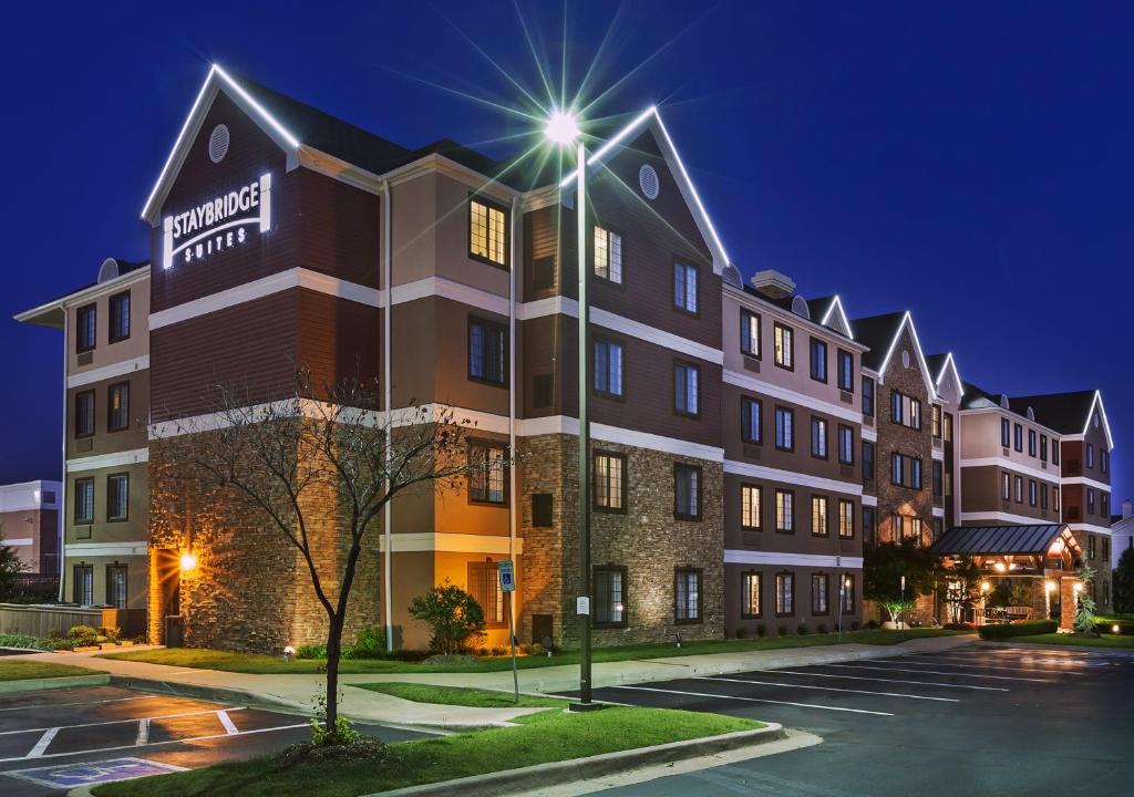South Tulsa Hotel | Staybridge Suites Tulsa-Woodland Hills by IHG