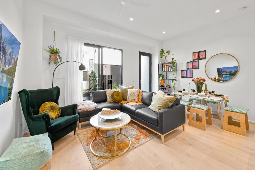 Coburg Apartment | StayCentral - Boulevard Gardens (Coburg)