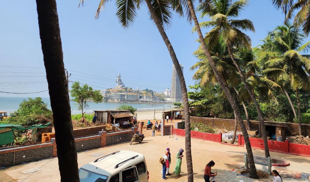 Murudeshwara Hotel | STAYMAKER Murdeshwar Beach House