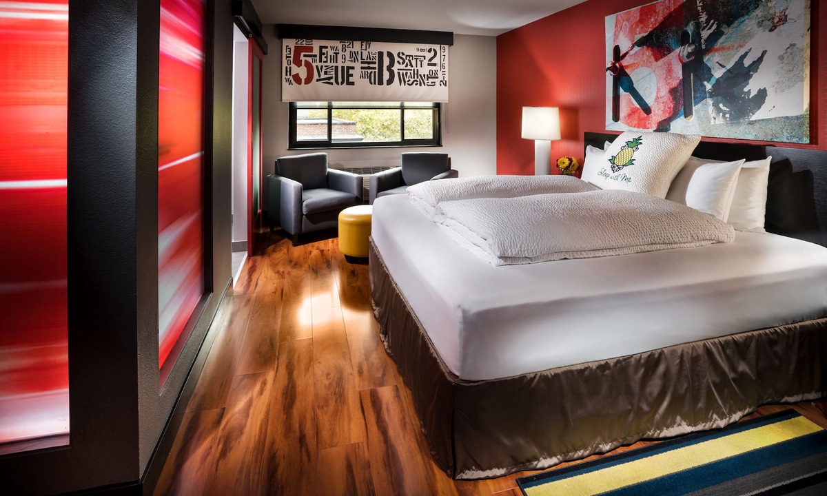 Belltown Hotel | Staypineapple, Hotel FIVE, Downtown Seattle