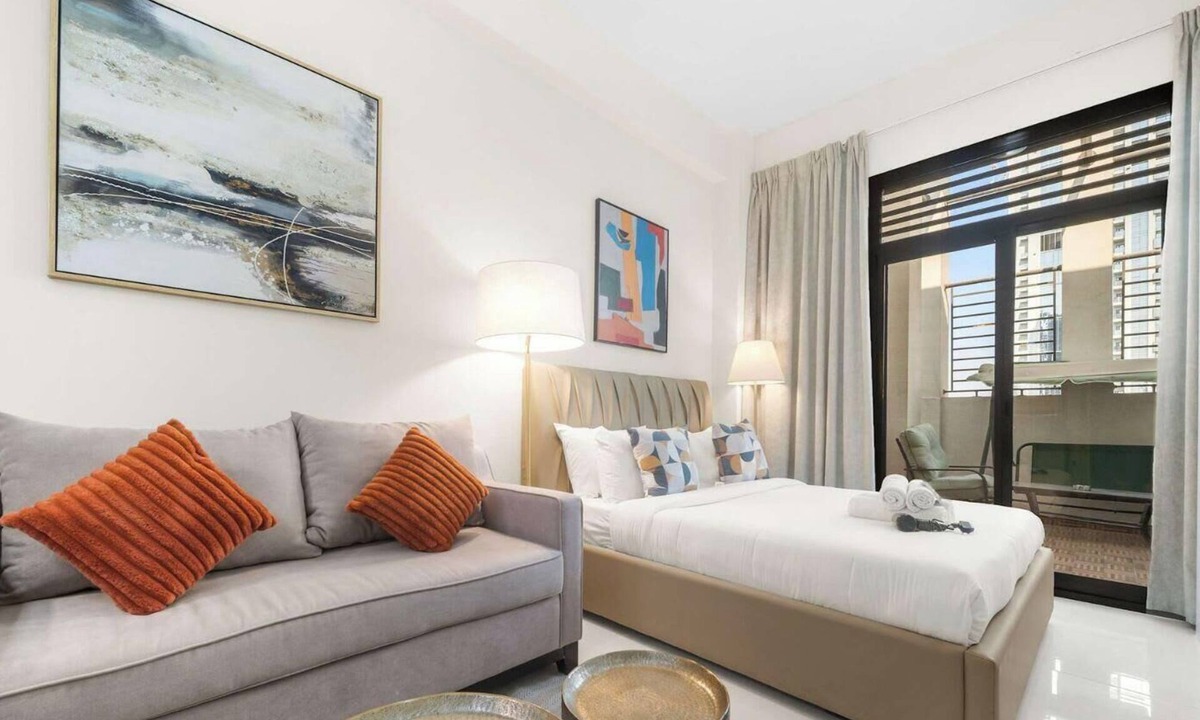 Jumeirah Village Triangle Apartment | StayShort - Chic Studio Apartment in JVT Sleeps 2