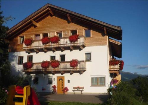 Valle San Silvestro Apartment | Steinerhof