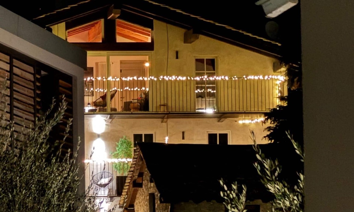 Chiavenna Apartment | Stella - panoramic attic in the BOTTONERA casa vacanza in alpine design