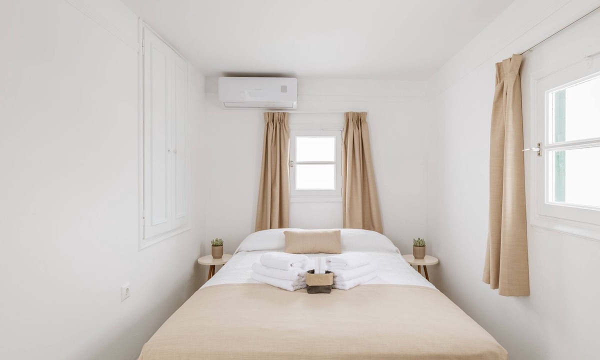 Mykonos Town Hotel | Step Studio - 5 MINUTES FROM LITTLE VENICE AND WINDMILLS