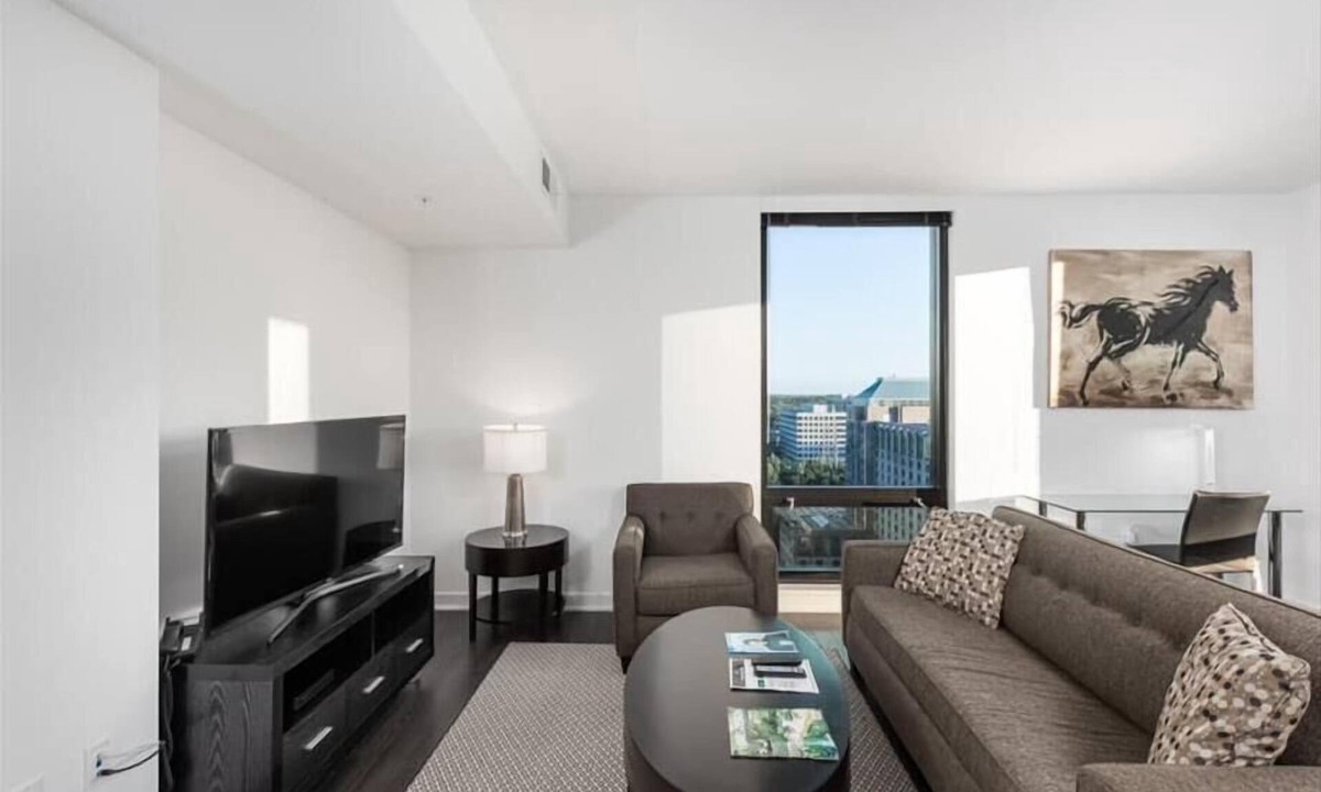 Reston Apartment | Steps from Lake Fairfax Park | Fireplace Lounge