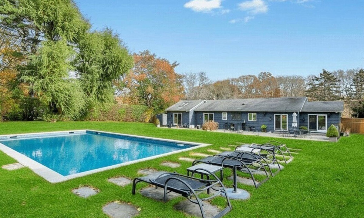 Tuckahoe House | Steps from Shinnecock Hills Golf Club, site of the 2026 US Open