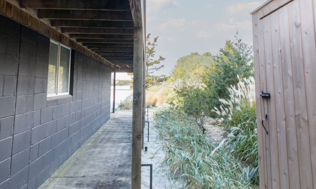 Southold House | Steps from Surf and Sand in Southold!