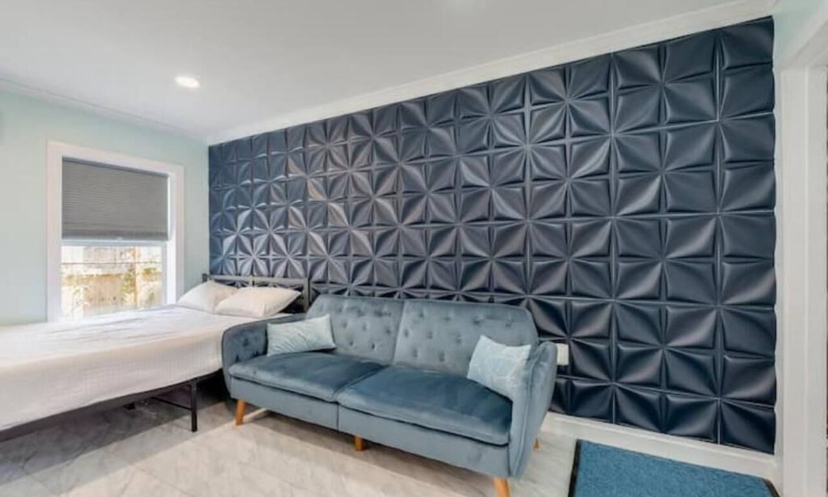Bahama Beach Apartment | Steps from the Beach! Your PCB Cottage Awaits! - C
