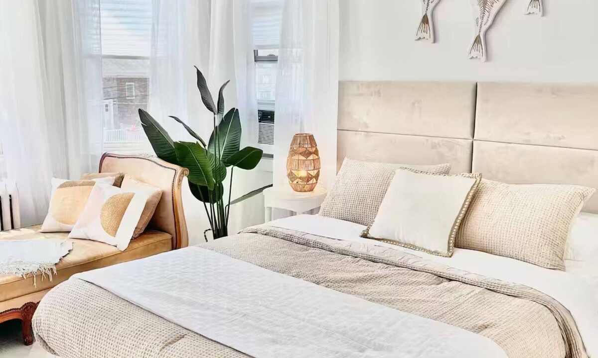 Queens Apartment | Steps From the Beach Designer Space For 2