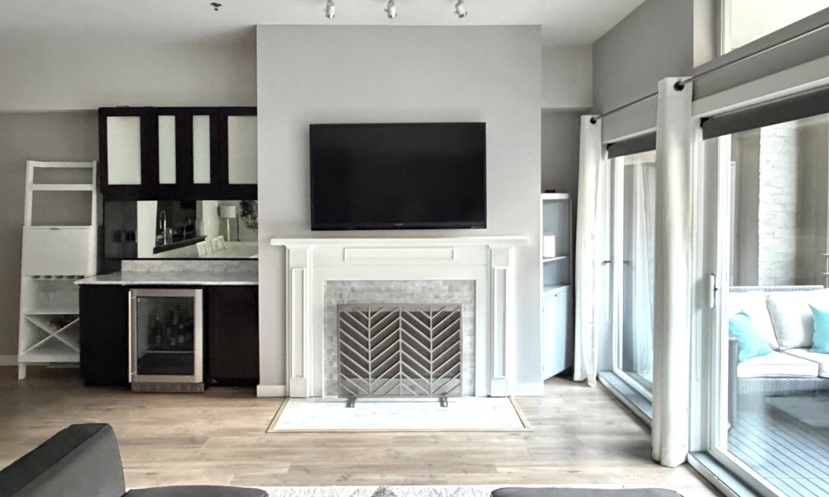 International District Condo | STEPS from the World Cup - Spacious 1BR next to Lumen Field