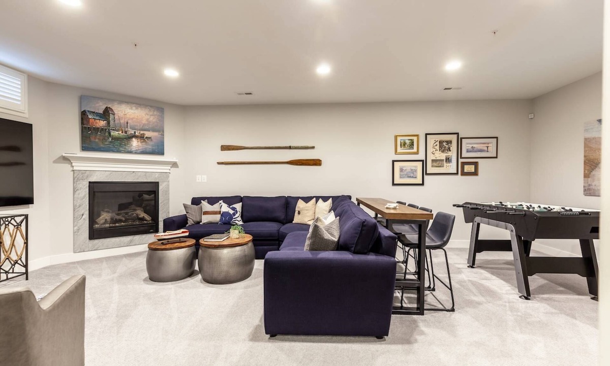 Eastport House | Steps to Downtown Annapolis & Spa Creek from Stunning Craftsman with Game Room, Parking and Backyard