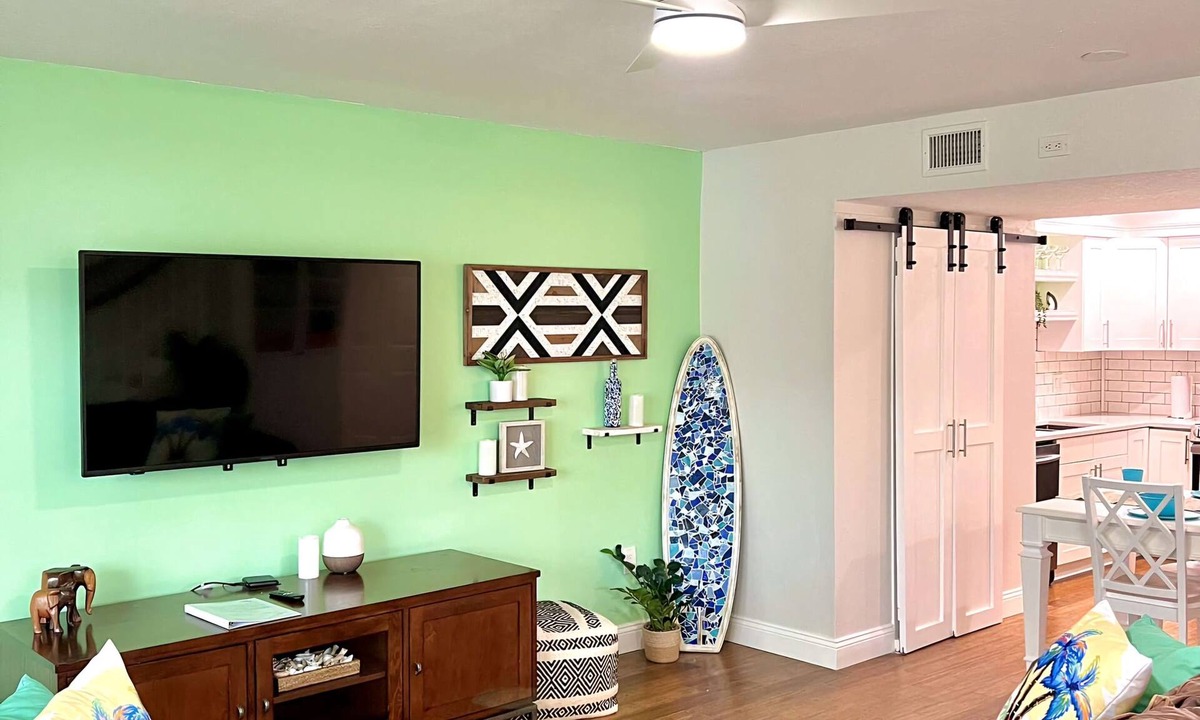 Melbourne Beach House | Steps to the Sand – 2BR Melbourne Beach Townhome