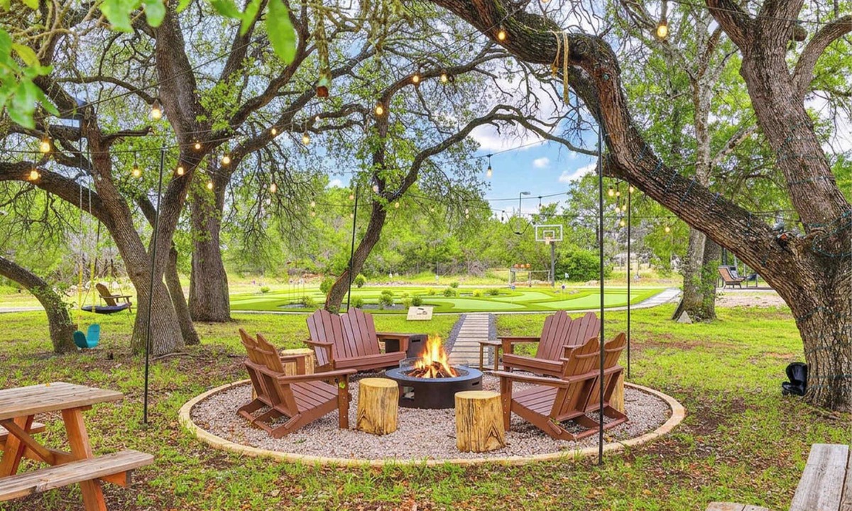 Driftwood House | Stillstone Ranch | A Wellness Retreat | Sleeps 32