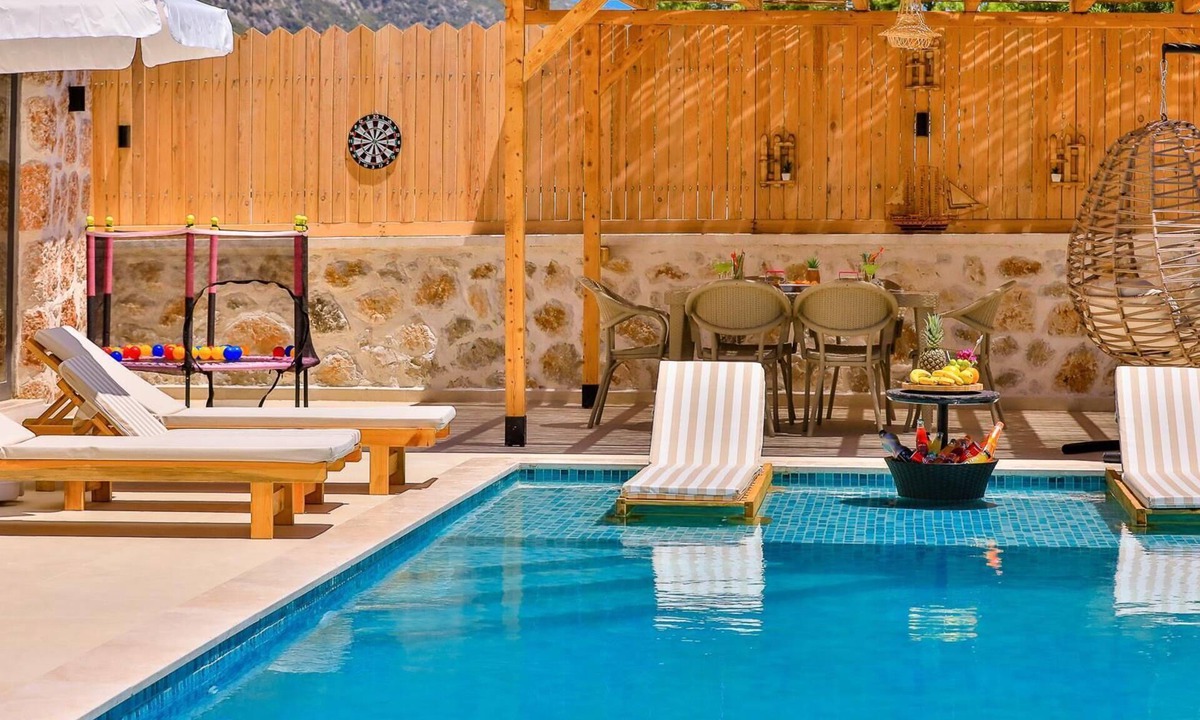 Sarıbelen Villa | Stone architecture villa for 5 people with sauna and jacuzzi in nature