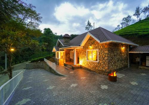 Vagamon Villa | Stone Castle Private Tea Villa Vagamon by VOYE HOMES