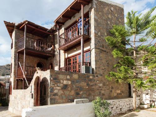 Mavrikiano Apartment | Stone House in Elounda with Gulf Views