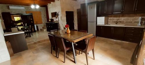 Kappariana Villa | Stone Villa with Private Pool