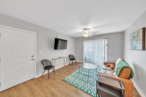 New Albany Apartment | Stonecrest 717, 2Bd Apt I Free Parking I Pool
