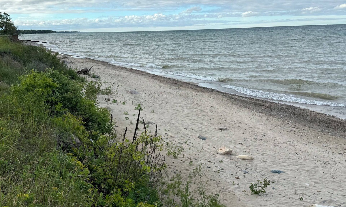 Deckerville Cottage | Stones Throw Cottage - Beautiful beach within 2 miles of both major campgrounds