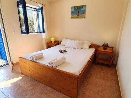 Lefktro Apartment | Stoupa Lefktro 9