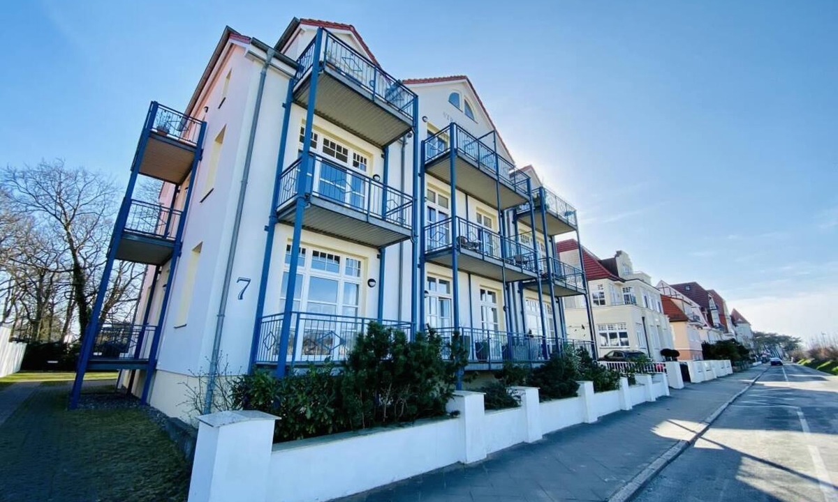 Seepromenade Apartment | Strandpalais/Luv, directly on the beach