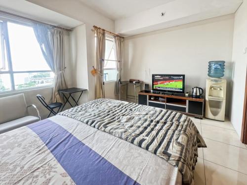 East Jakarta Apartment | Strategic MTH Square Apt 1BR Pool & Gym