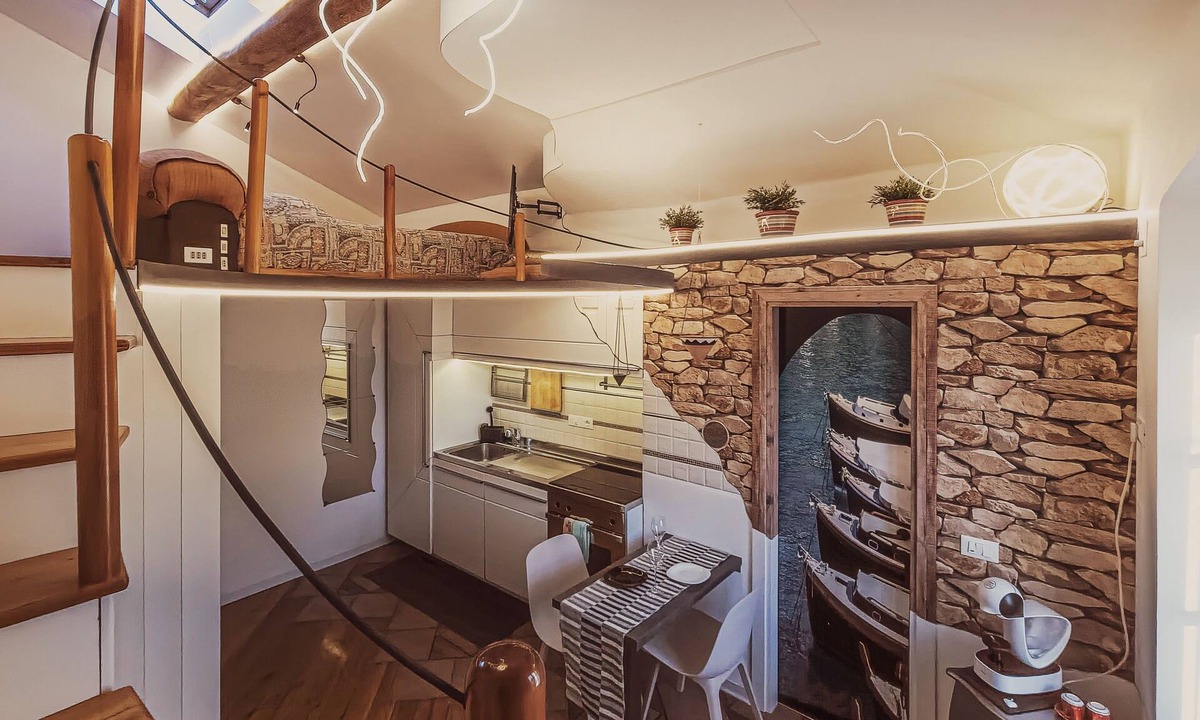 Rostio Apartment | Strategically Located Tiny House Between the Cinque Terre and Portofino, with Free Parking and Bikes