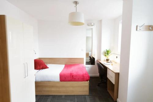 Finsbury Park Apartment | Students Only Private Bedroom at AXO Islington