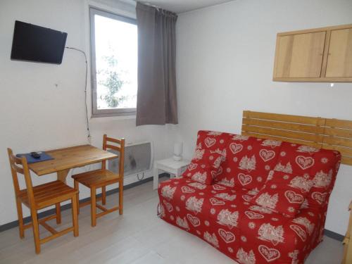 Mont-de-Lans Apartment | Studette cosy pour 2 au pied des pistes - FR-1-516-91