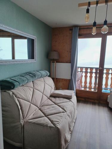 Station de Drouzin le Mont Apartment | Studio à la montagne draps non fournis
