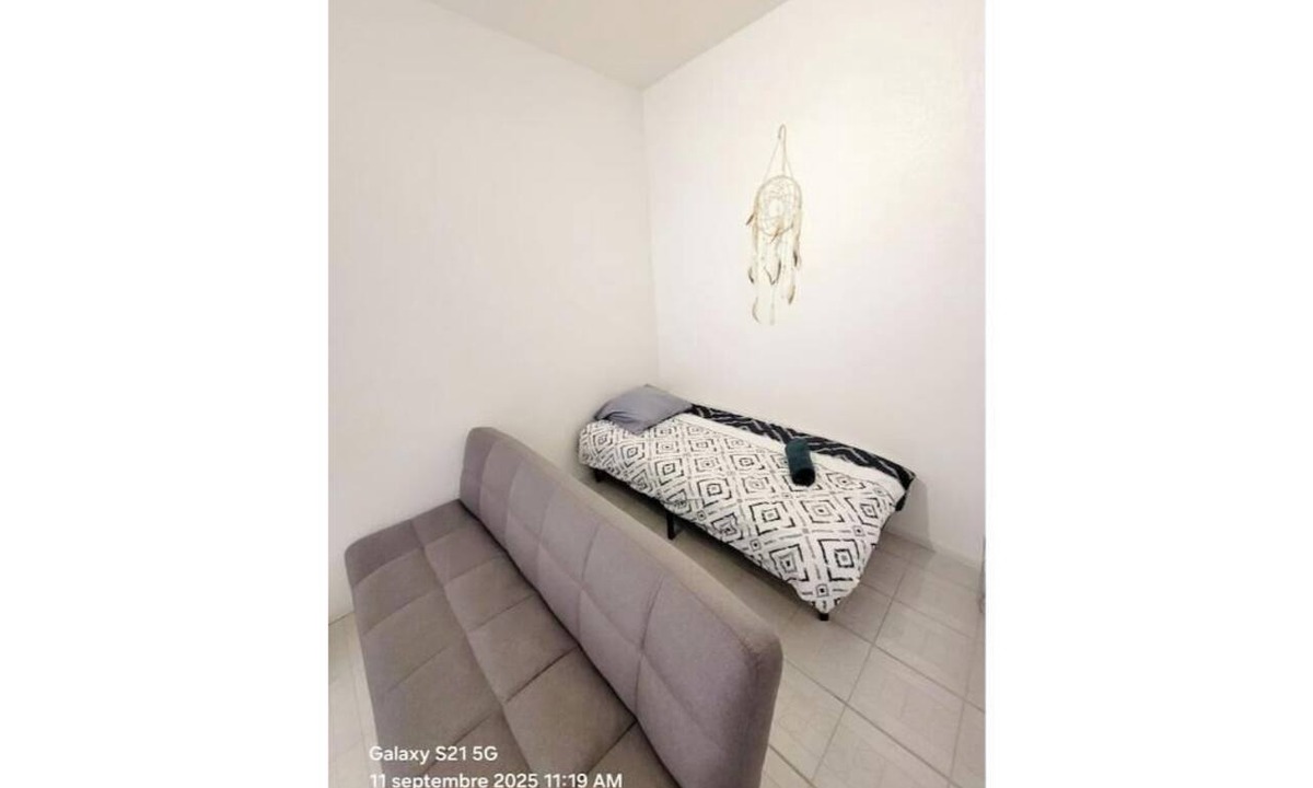 Bedarieux Apartment | Studio 1.