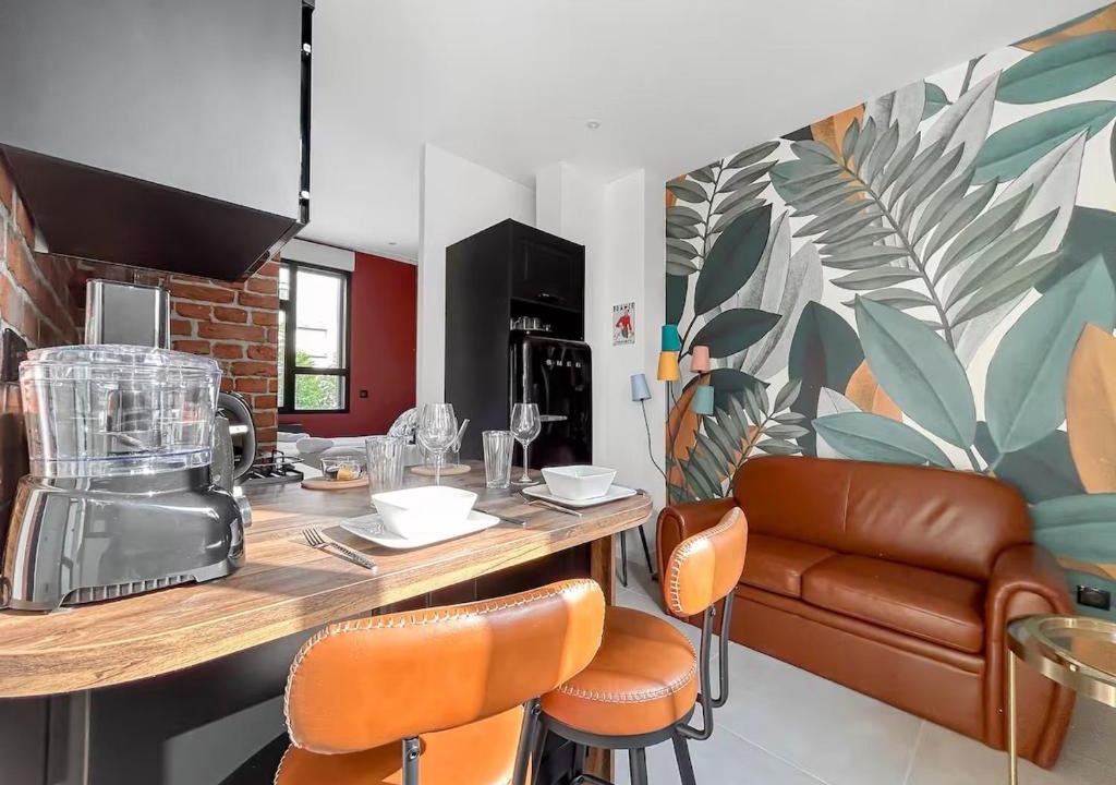Quartier des Eaux-Claires Apartment | Studio 102 - Premium, Climatisation, Garage