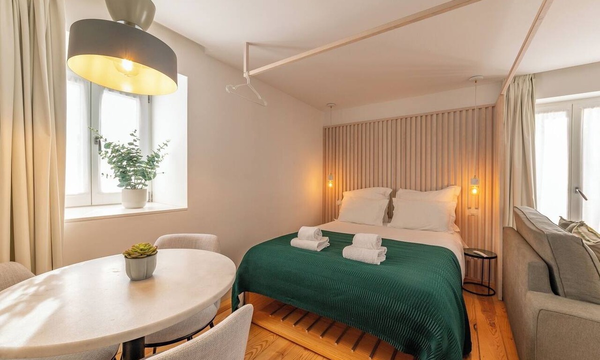 Santo Estevao Apartment | Studio 2 Downtown Lisbon Walkable Balcony