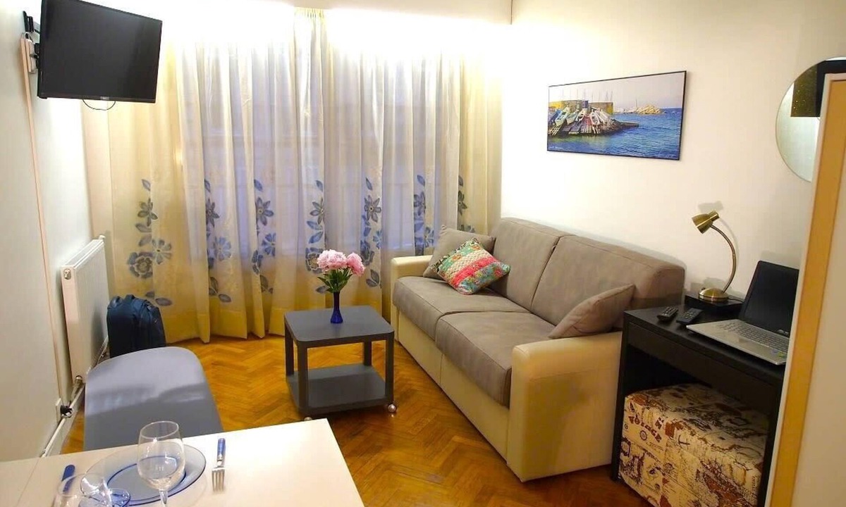 1st Arrondissement Apartment | Studio - 2P - Les Réformés