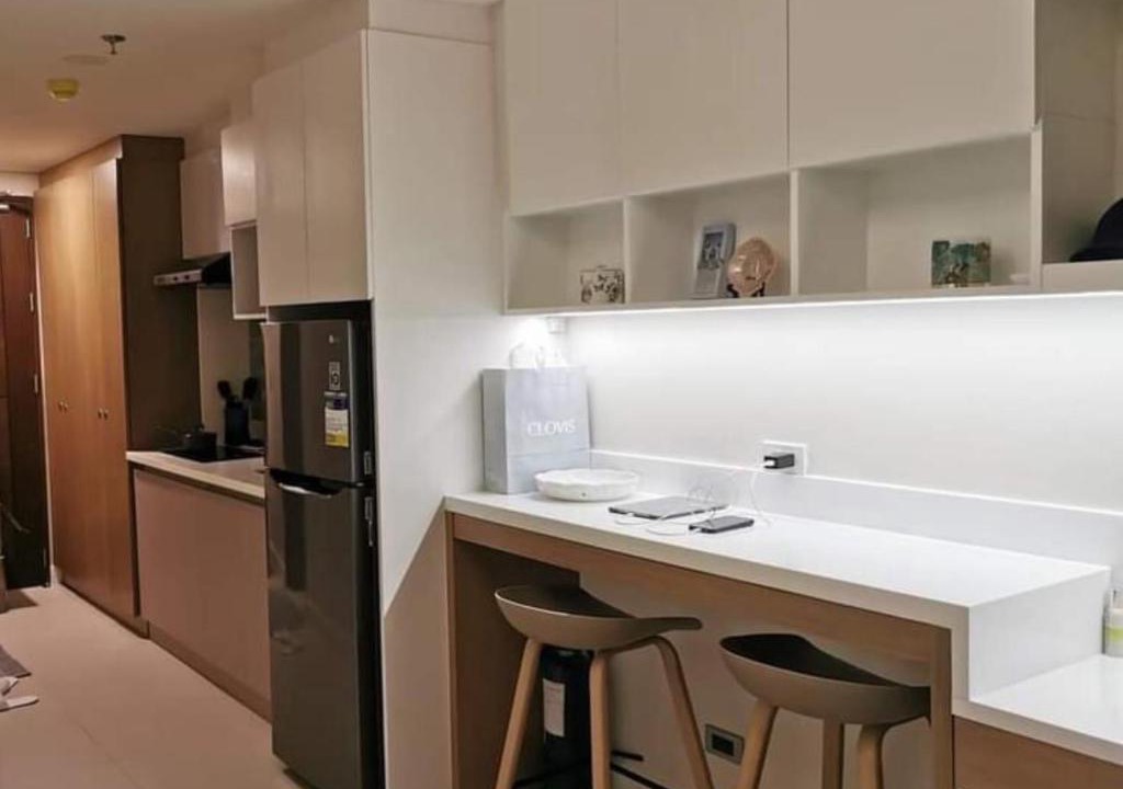 Lahug Apartment | Studio 38 Park Ave IT Park 20th Floor Cebu City
