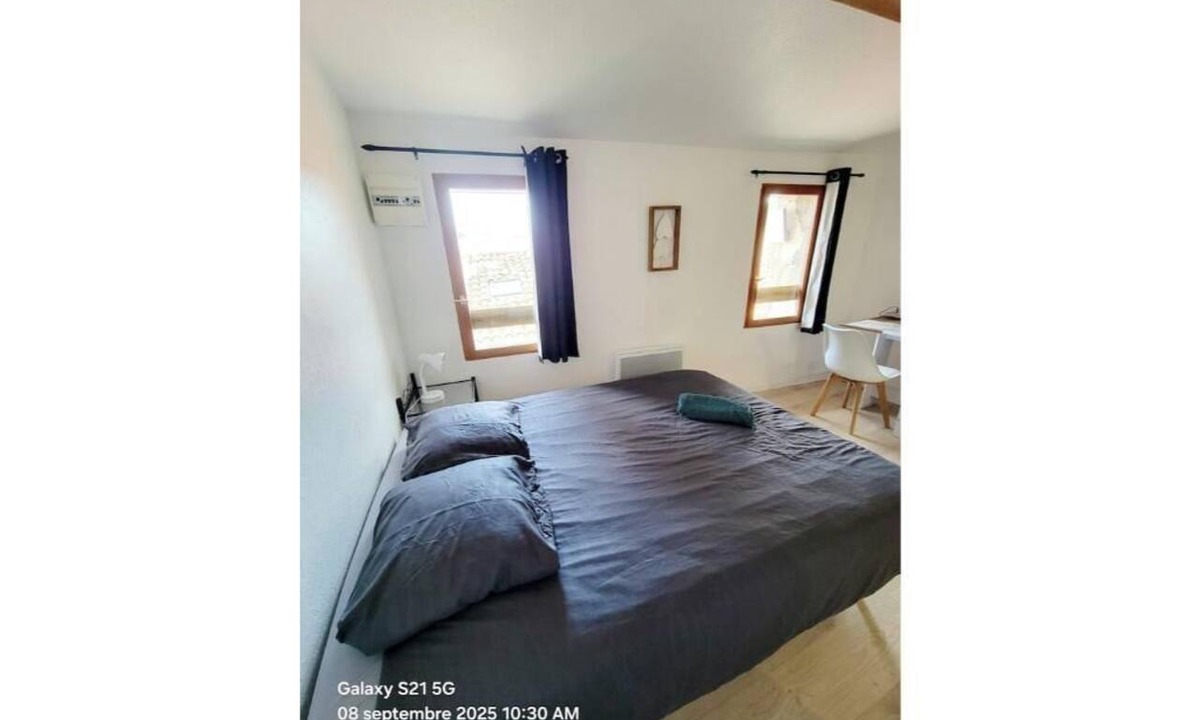 Bedarieux Apartment | Studio 4.