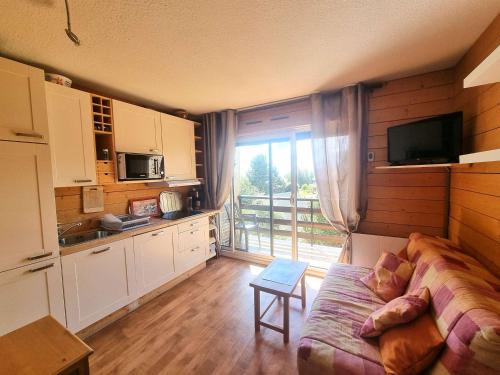 Saint-Michel-de-Chaillol Apartment | Studio 4/6 pers., Chaillol 1600, proche ski/rando, balcon S/O, TV, lave-vaisselle, animaux ok. - FR-1-393-66