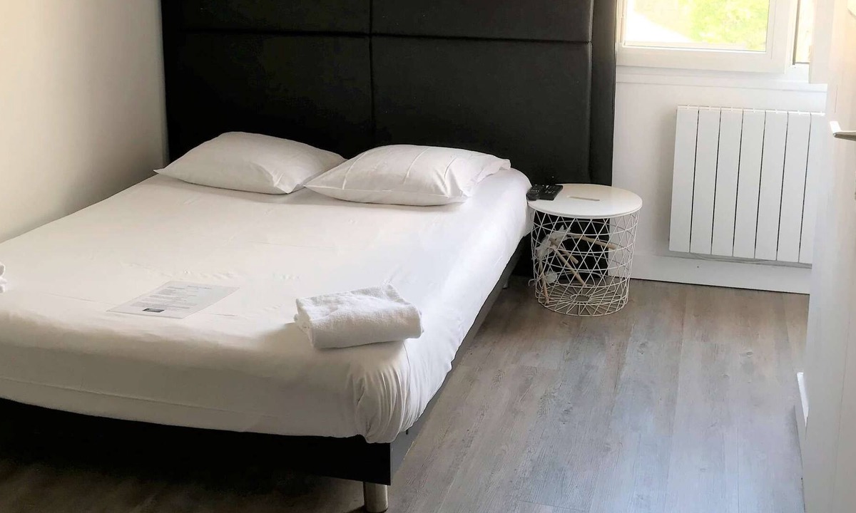 Saint-Michel - Nansouty - Saint-Genes Apartment | Studio 50 meters from the tram (number 24)