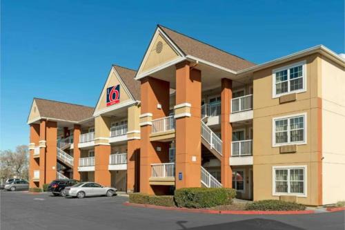 Sacramento Hotel | Studio 6 Extended Stay Sacramento Arden Way CA