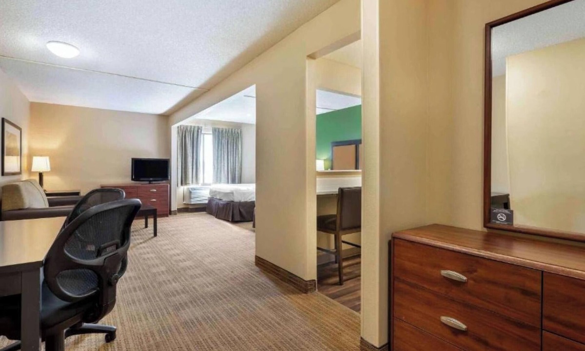 Mishawaka Hotel | Studio 6 Extended Stay South Bend Mishawaka South IN