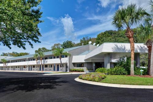 Southside Hotel | Studio 6 Extended Stay - Jacksonville, FL - Baymeadows