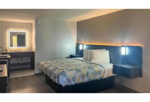 Spindale Hotel | Studio 6 Spindale, NC Forest City