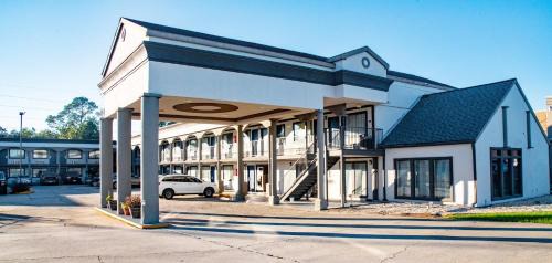 Opelousas Hotel | Studio 6 Suites Opelousas, LA