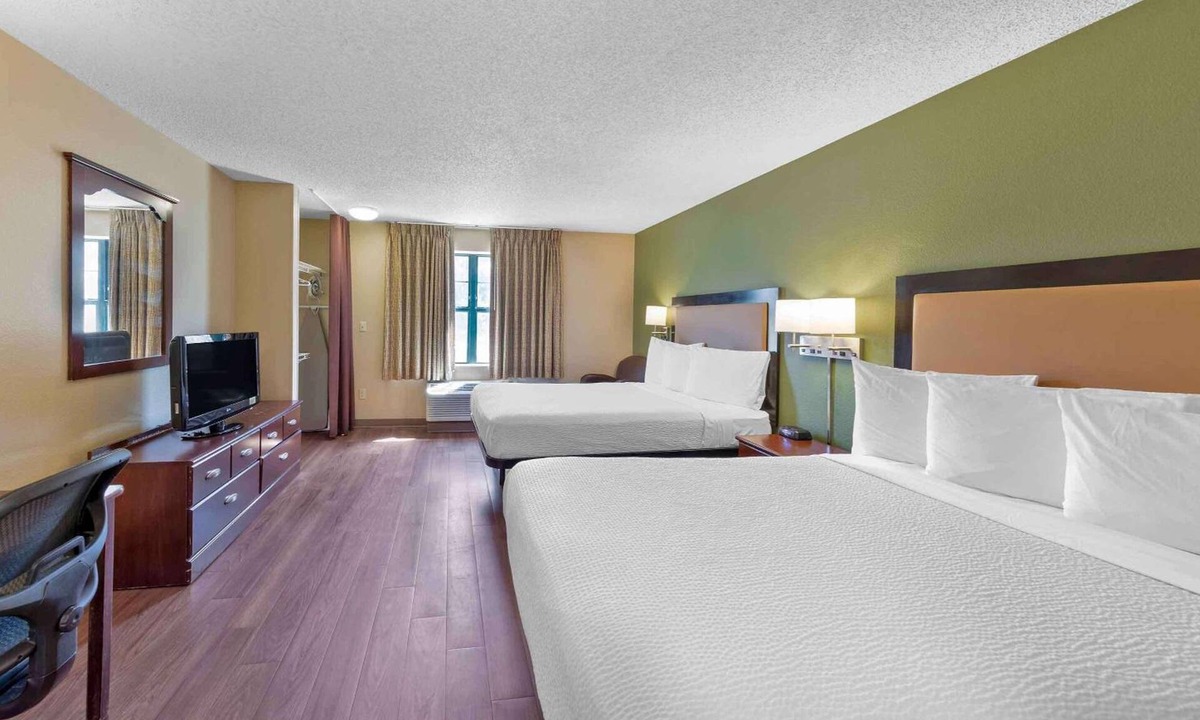 Kent Hotel | Studio 6 Suites Seattle Kent WA