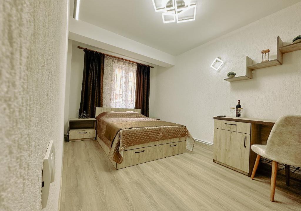 Petrosani Apartment | Studio 63