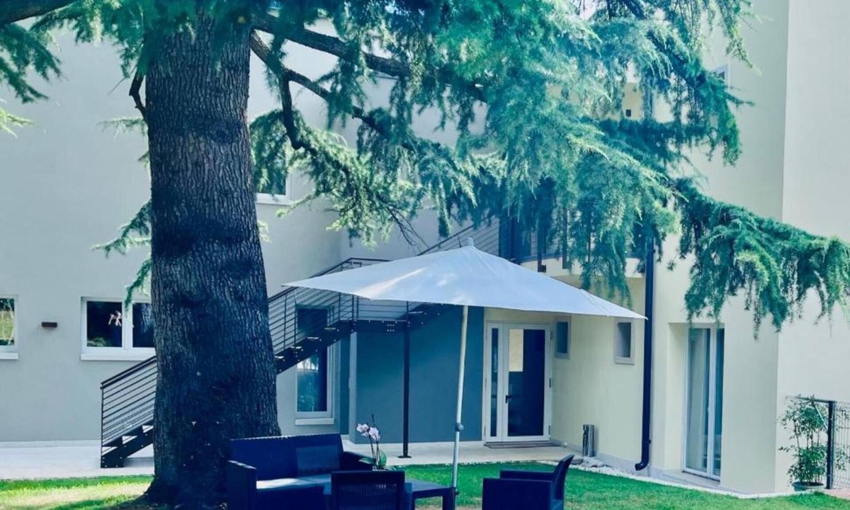 Gargagnago di Valpolicella Apartment | Studio Apartment 'Agni' with Shared Terrace, Wi-Fi and Air Conditioning