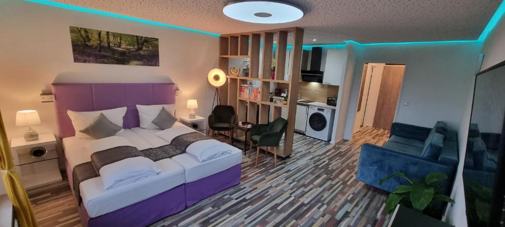 Neuburg Apartment | Studio-Apartment ' Andrei 1 ' - Neu in Neuburg an der Donau
