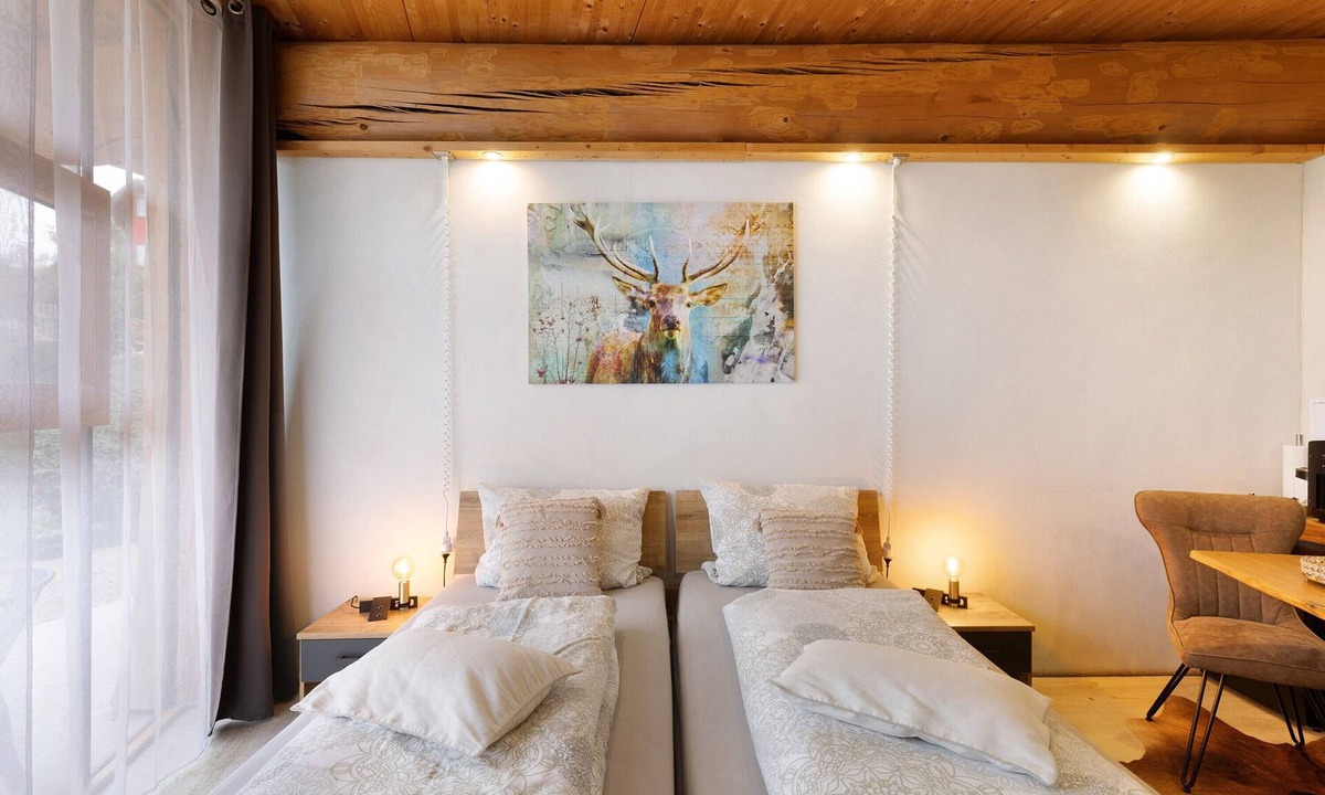 Rosenfeld Apartment | Studio Apartment '-5-die Fünf, 25qm' with Private Terrace, Shared Garden and Wi-Fi