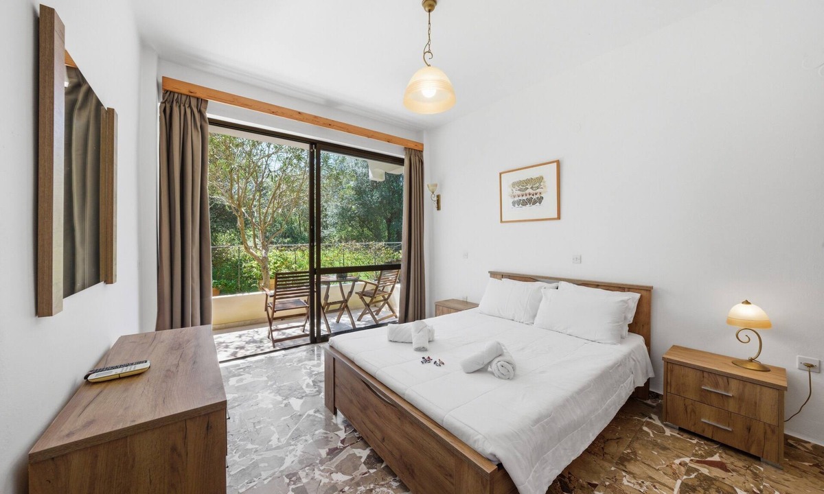 Melikia Apartment | Studio Apartment 'Alexandra Studio 8' with Private Balcony & Wi-Fi
