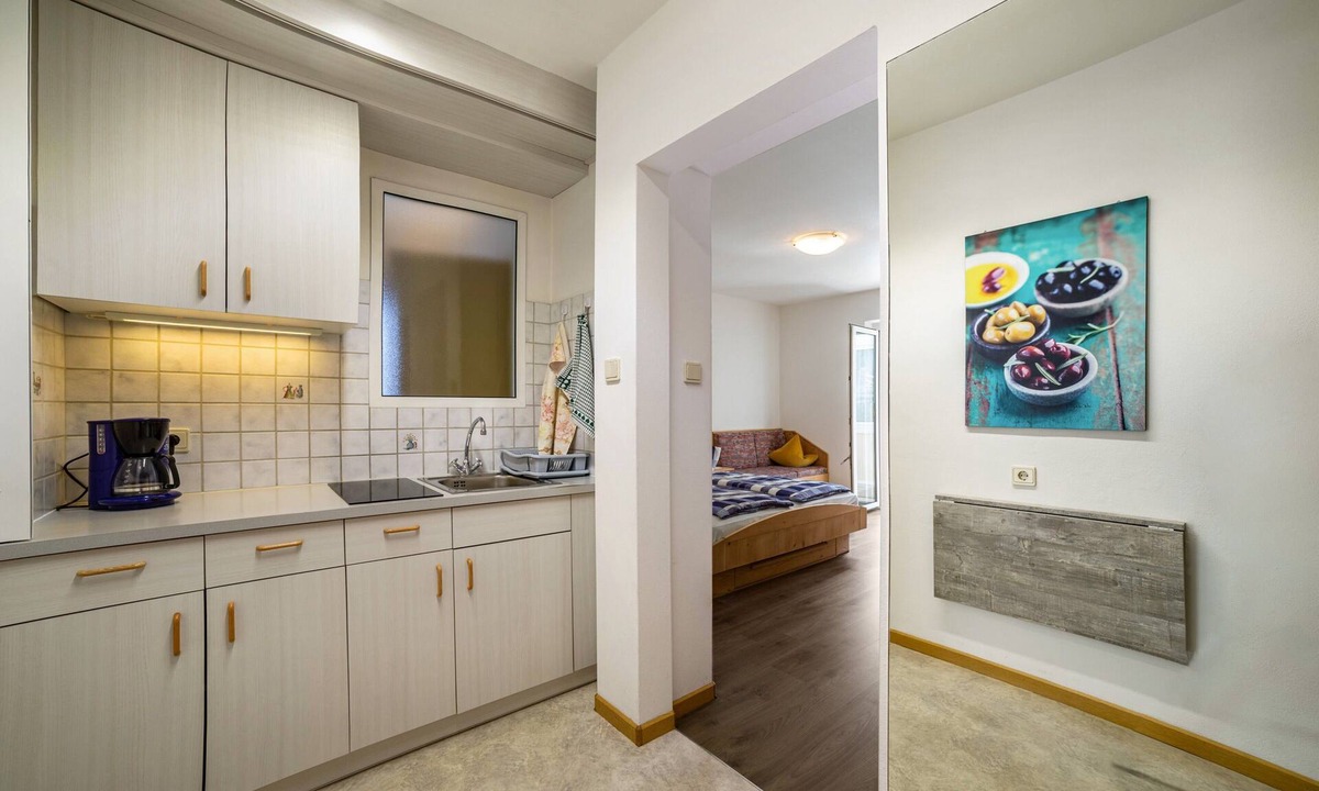 Naturno Apartment | Studio Apartment 'Apartment Typ C Haus Pöder' with Mountain View